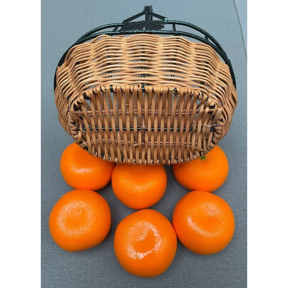 Cute Metal&Bamboo Basket With 6 Plastic Decoration  Oranges